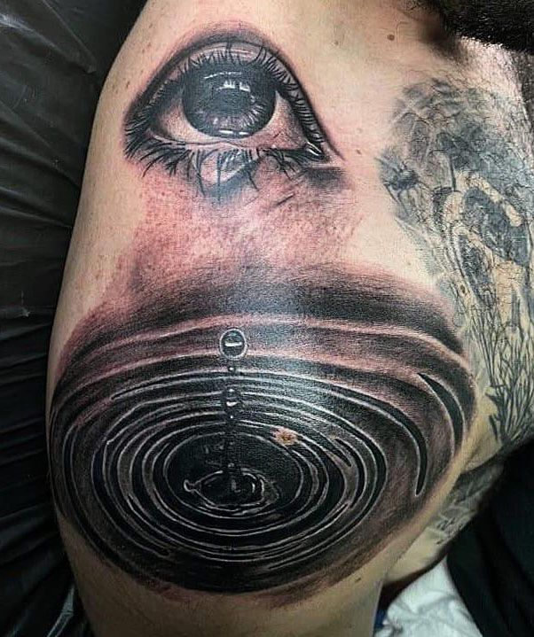 30 Pretty Crying Eye Tattoos Give You Inspiration