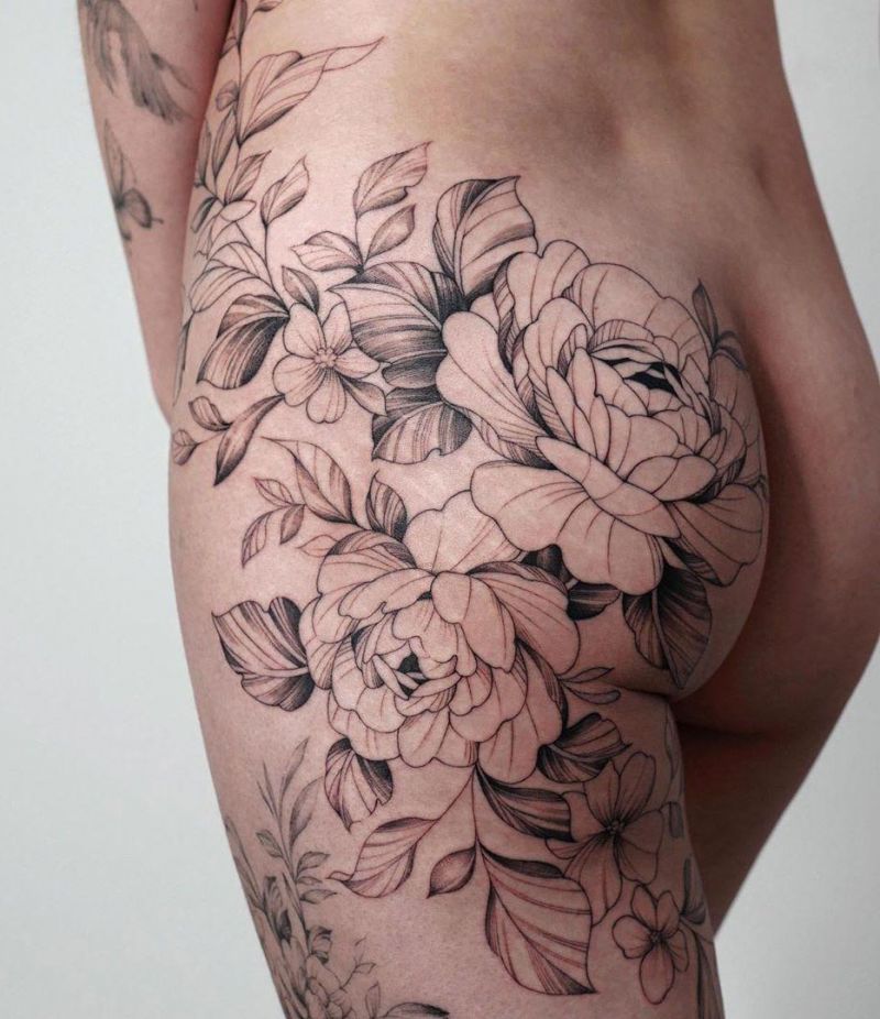 30 Pretty Thigh Tattoos You Can Copy