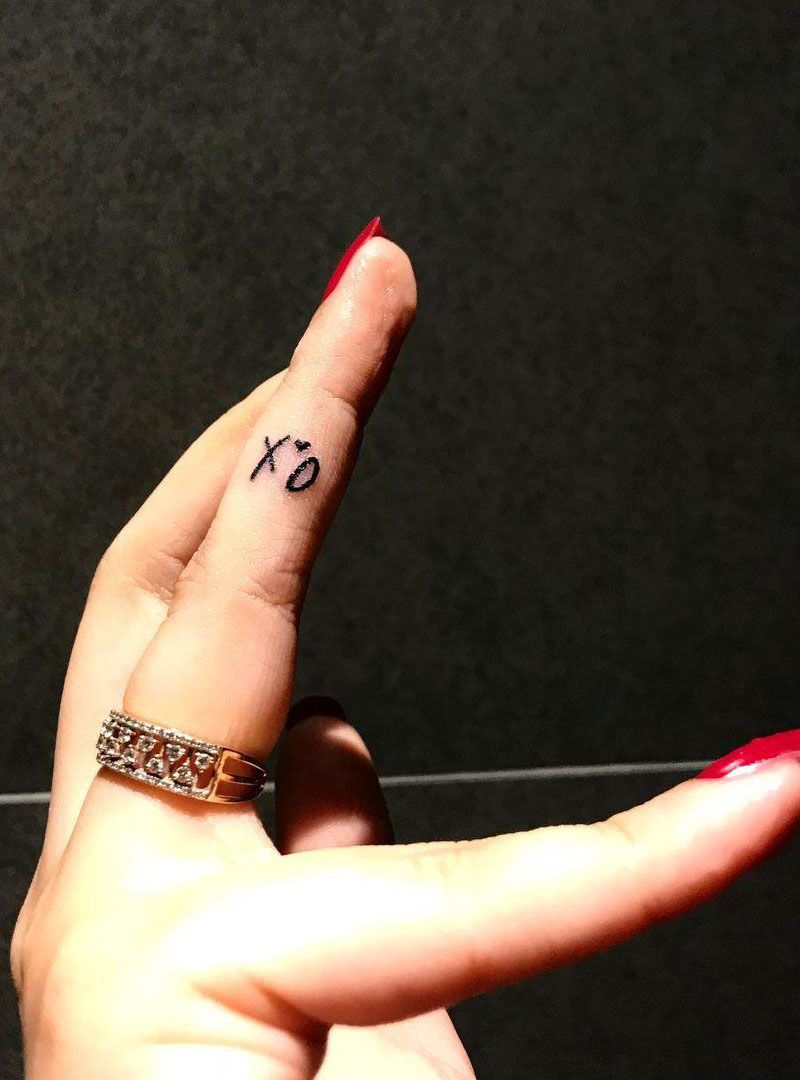 30 Pretty XO Tattoos You Can Copy