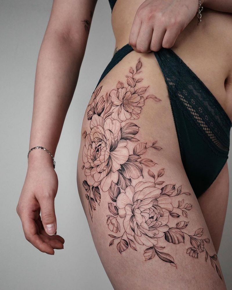30 Pretty Thigh Tattoos You Can Copy