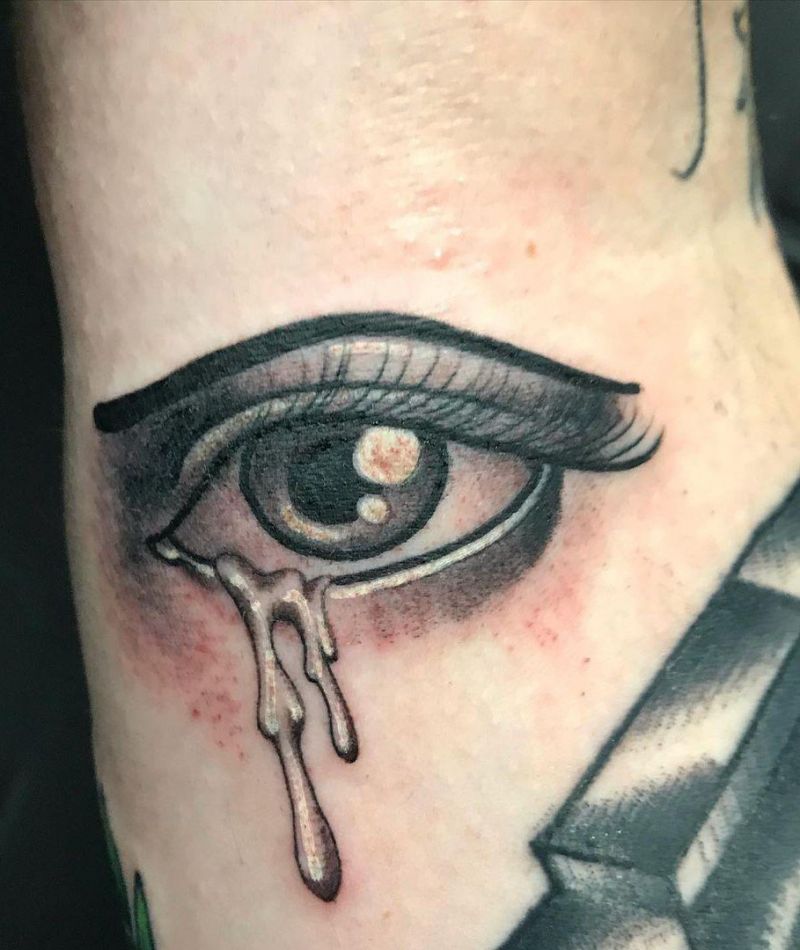 30 Pretty Crying Eye Tattoos Give You Inspiration