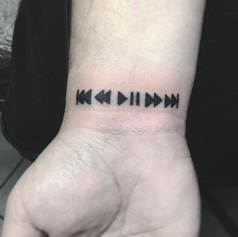 30 Pretty Play Pause Tattoos Give You Unexpected Feeling