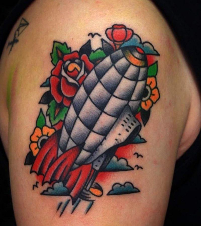 30 Pretty Airship Tattoos to Inspire You