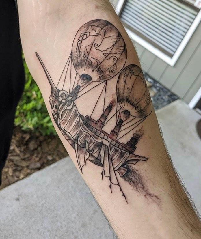 30 Pretty Airship Tattoos to Inspire You