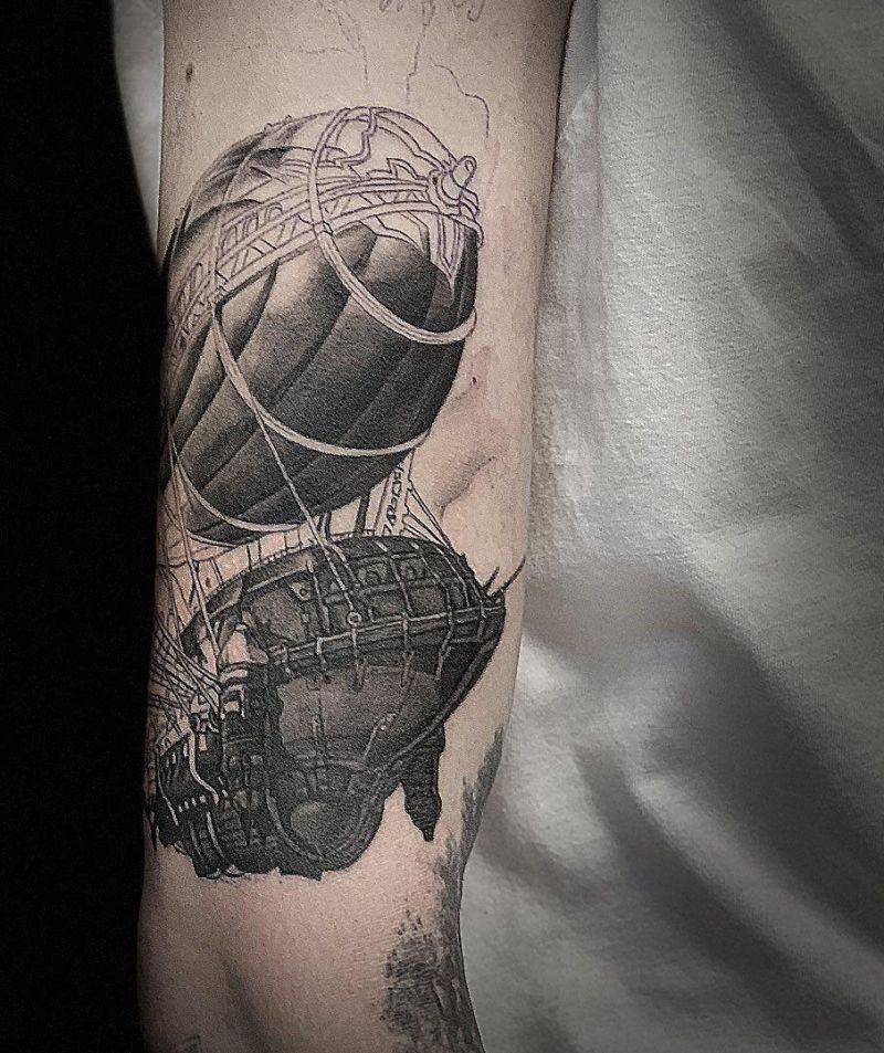 30 Pretty Airship Tattoos to Inspire You