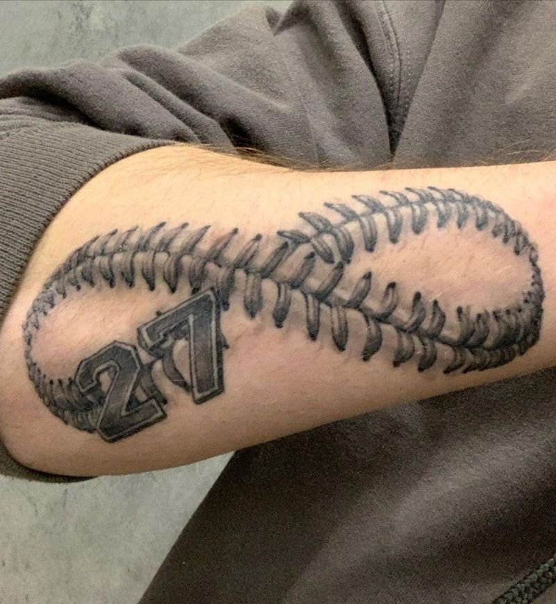 30 Pretty Baseball Tattoos You Will Love