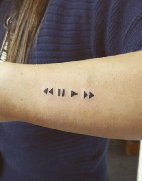 30 Pretty Play Pause Tattoos Give You Unexpected Feeling