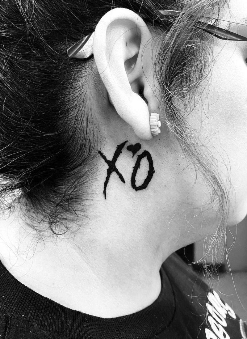 30 Pretty XO Tattoos You Can Copy