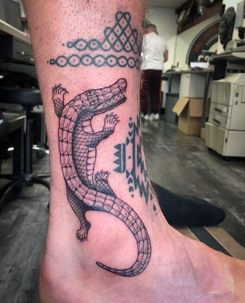 30 Pretty Alligator Tattoos You Must Try