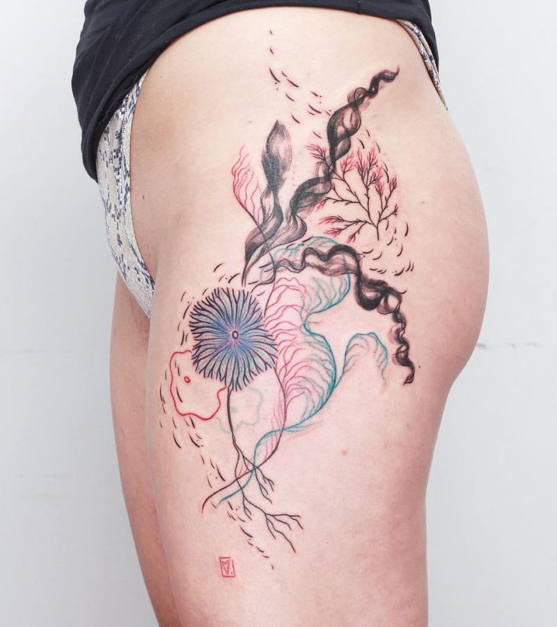 30 Pretty Thigh Tattoos You Can Copy