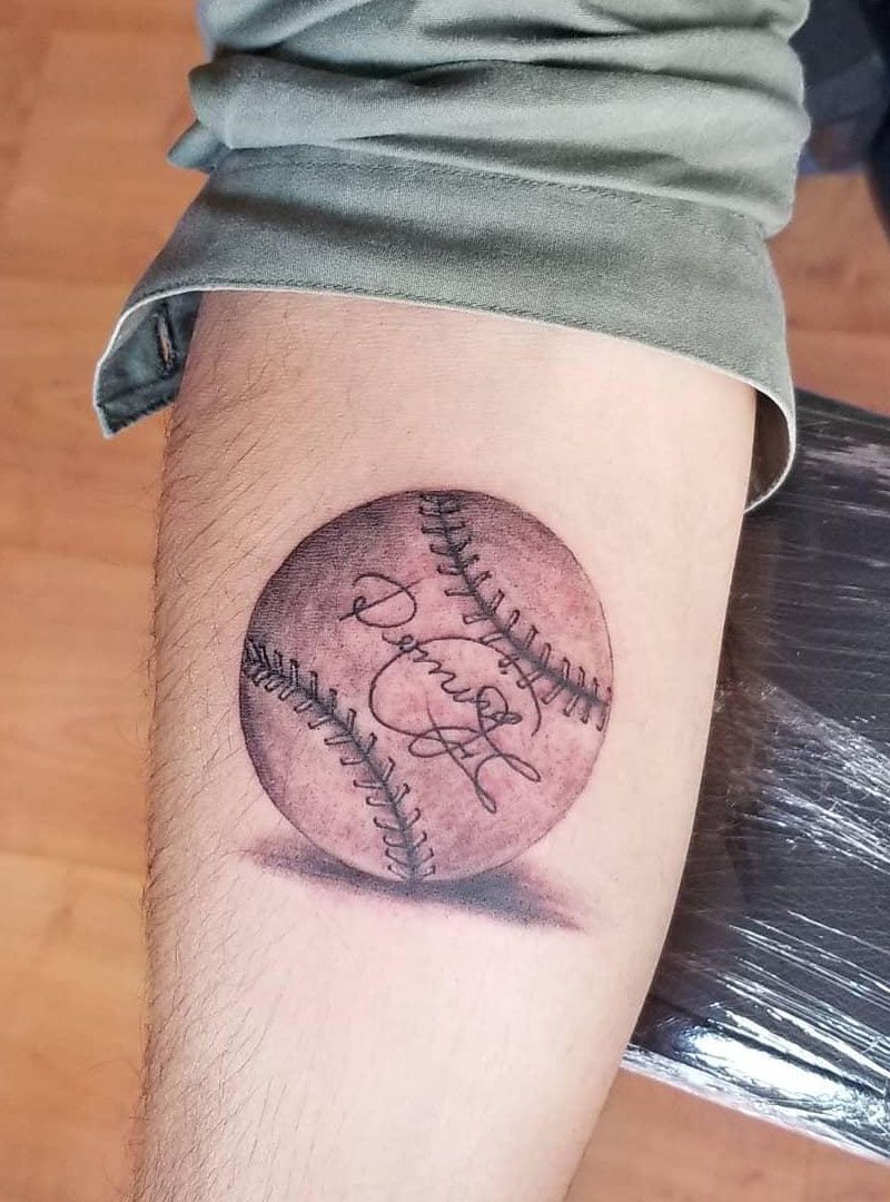 30 Pretty Baseball Tattoos You Will Love