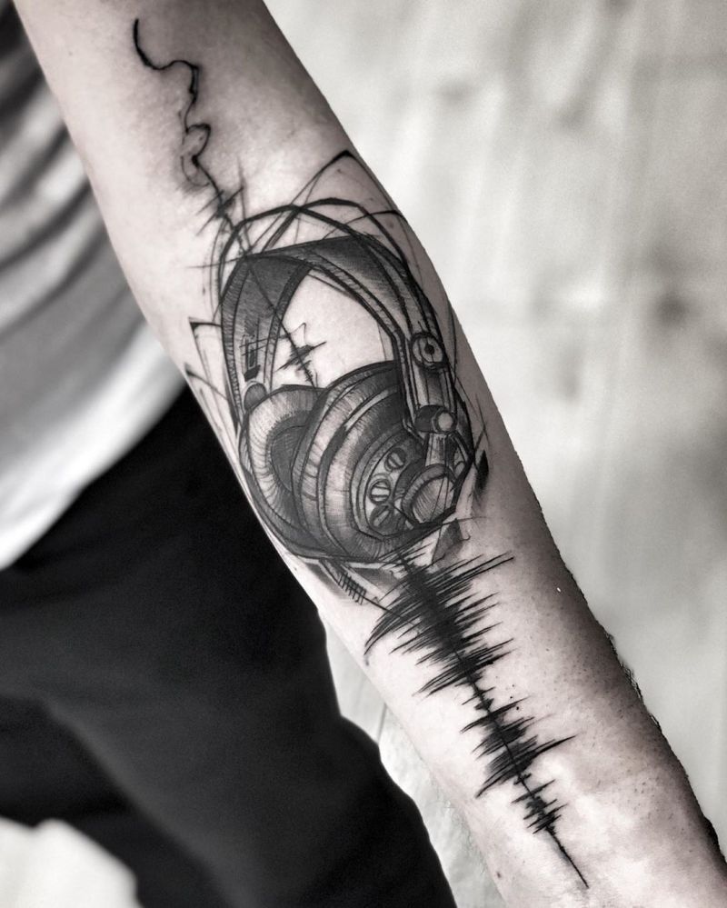 30 Pretty Headphones Tattoos You Will Love