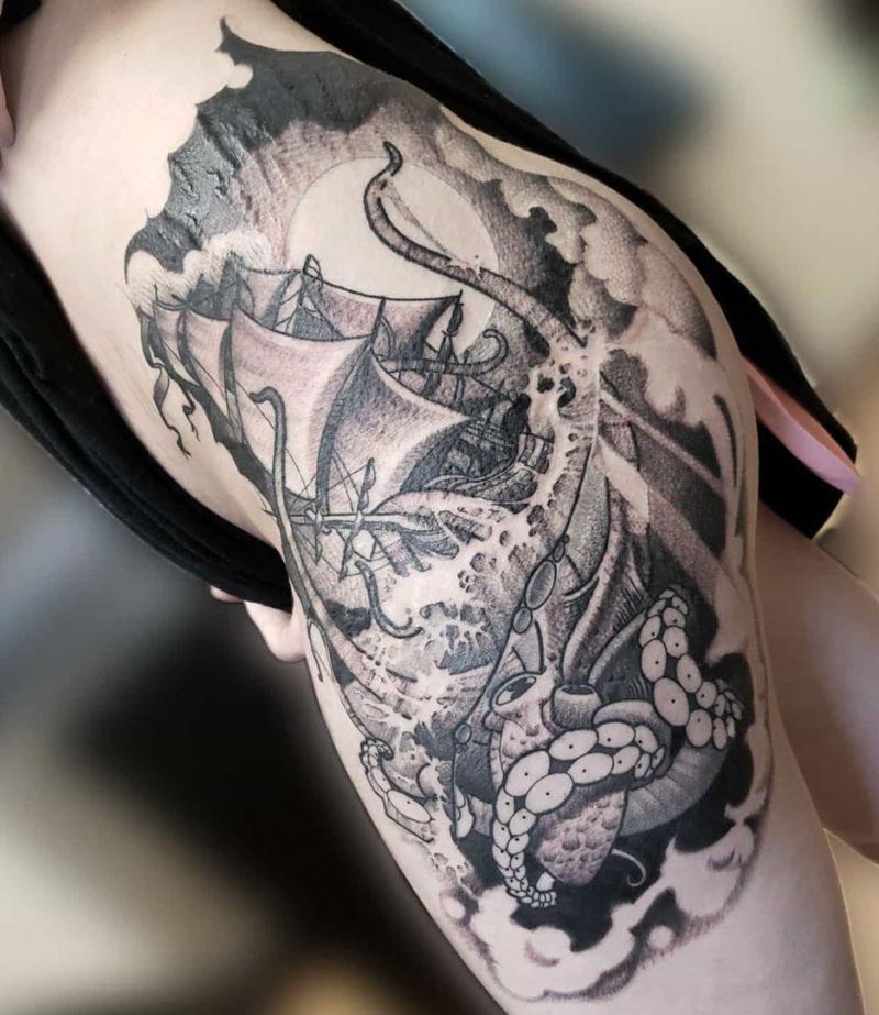 30 Pretty Thigh Tattoos You Can Copy