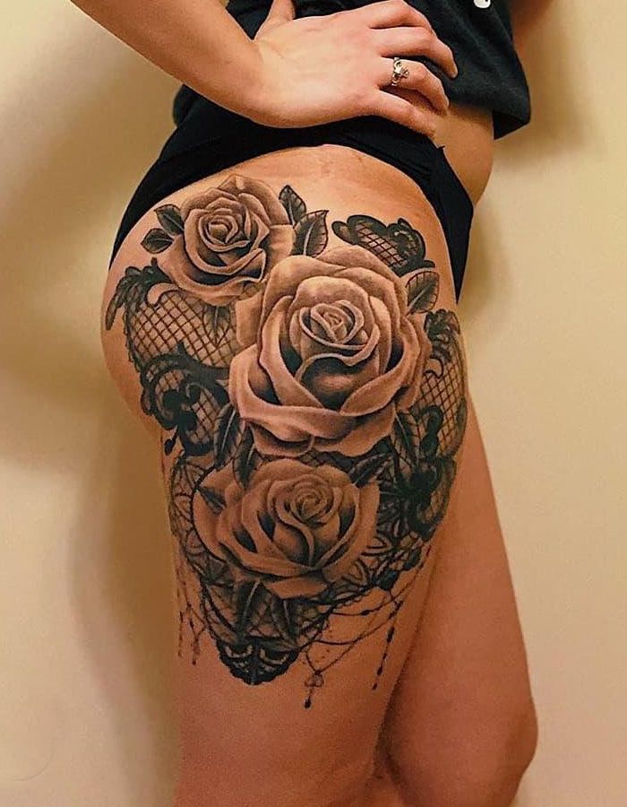 30 Pretty Thigh Tattoos You Can Copy