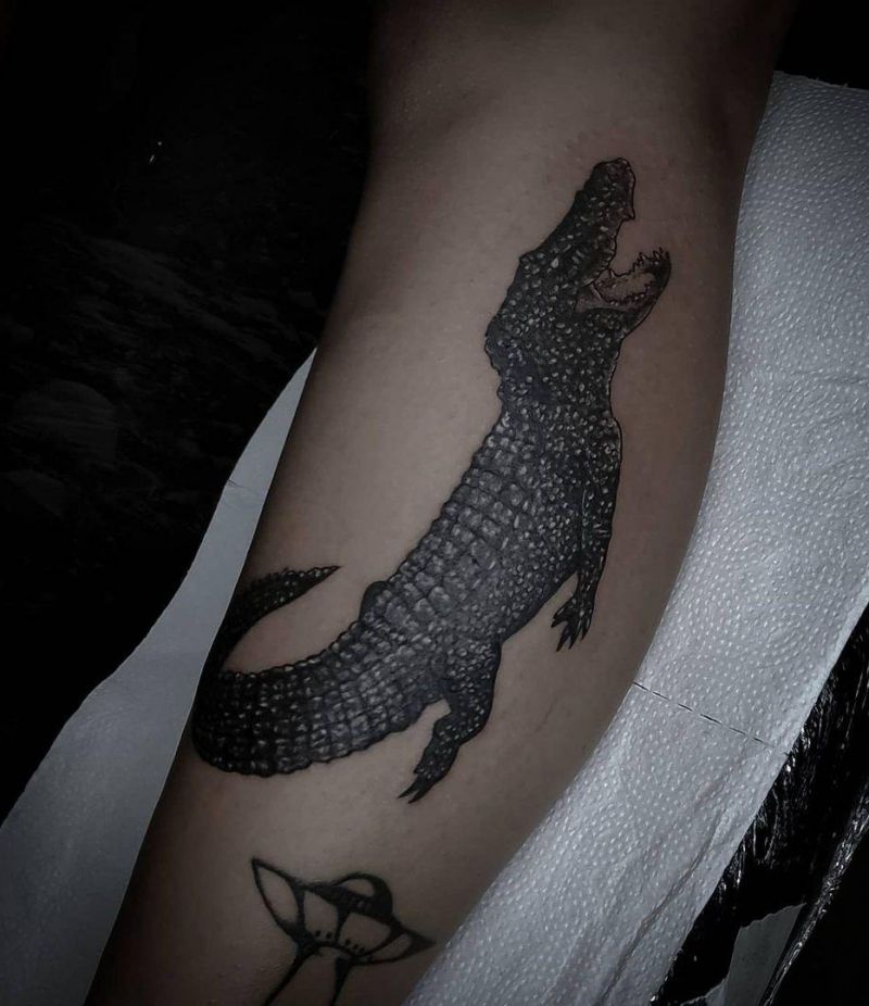 30 Pretty Alligator Tattoos You Must Try