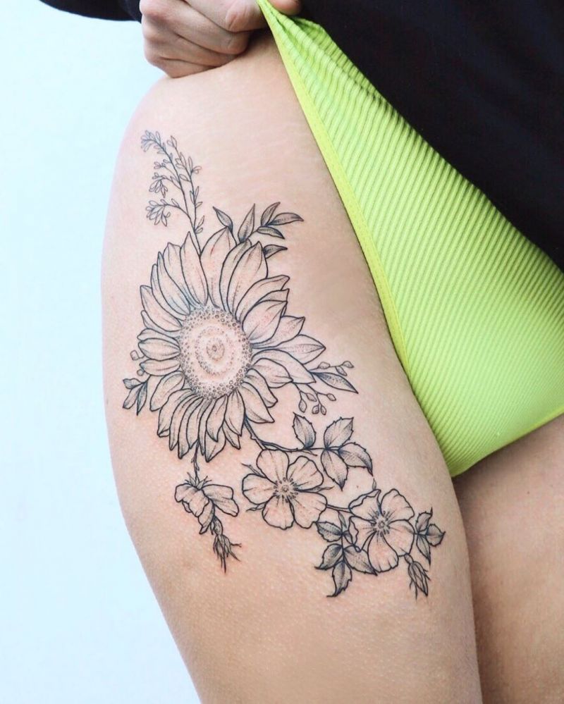 30 Pretty Thigh Tattoos You Can Copy