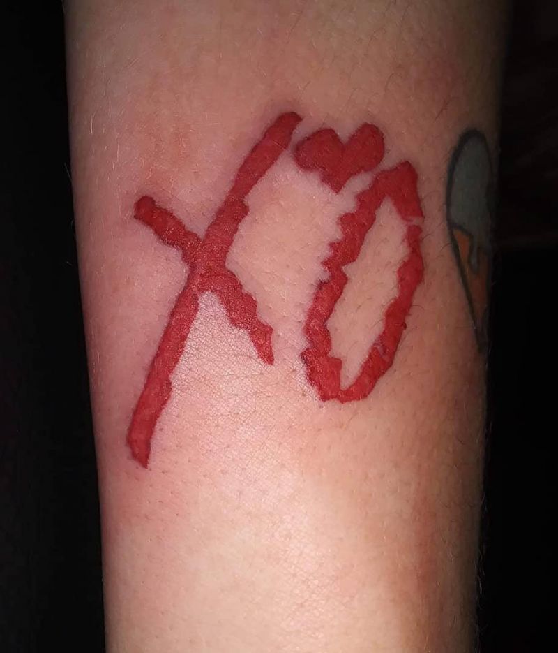 30 Pretty XO Tattoos You Can Copy