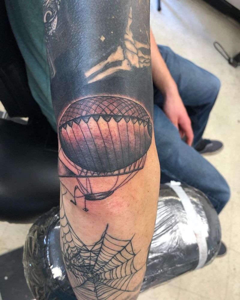 30 Pretty Airship Tattoos to Inspire You