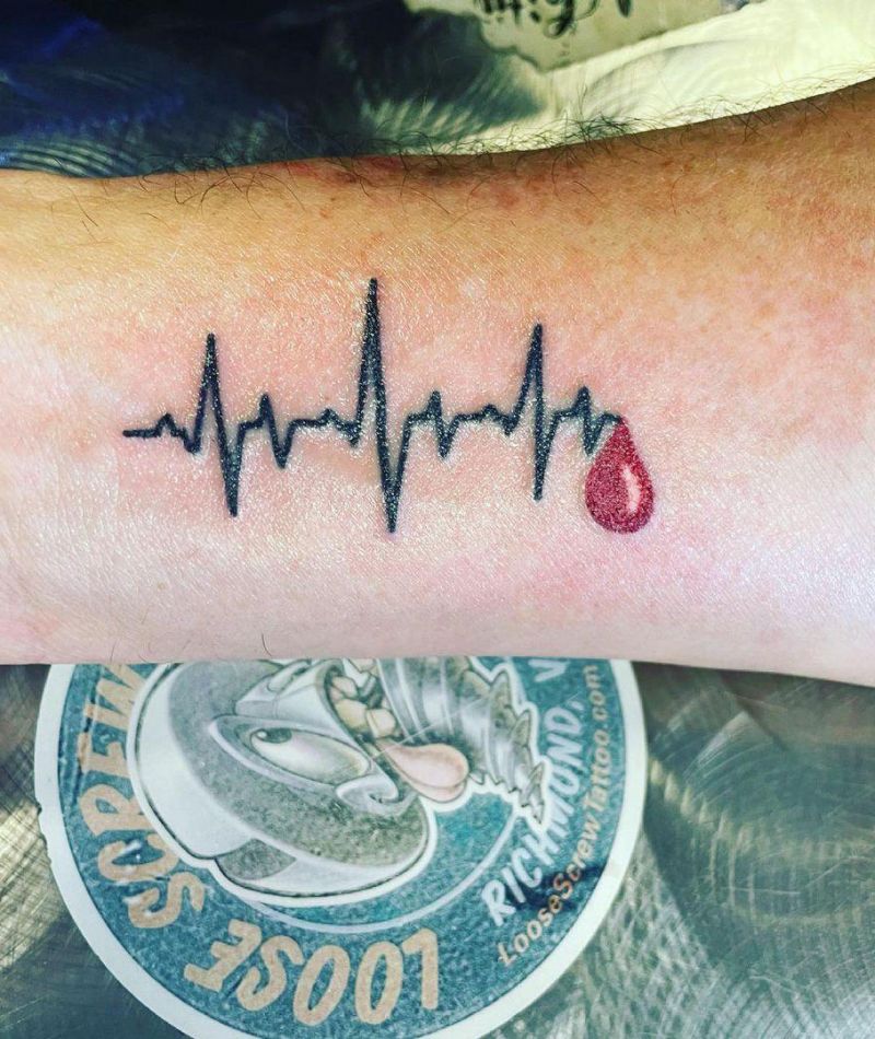 30 Pretty Heartbeat Tattoos to Inspire You