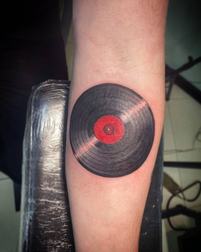 30 Pretty Vinyl Tattoos You Must Try