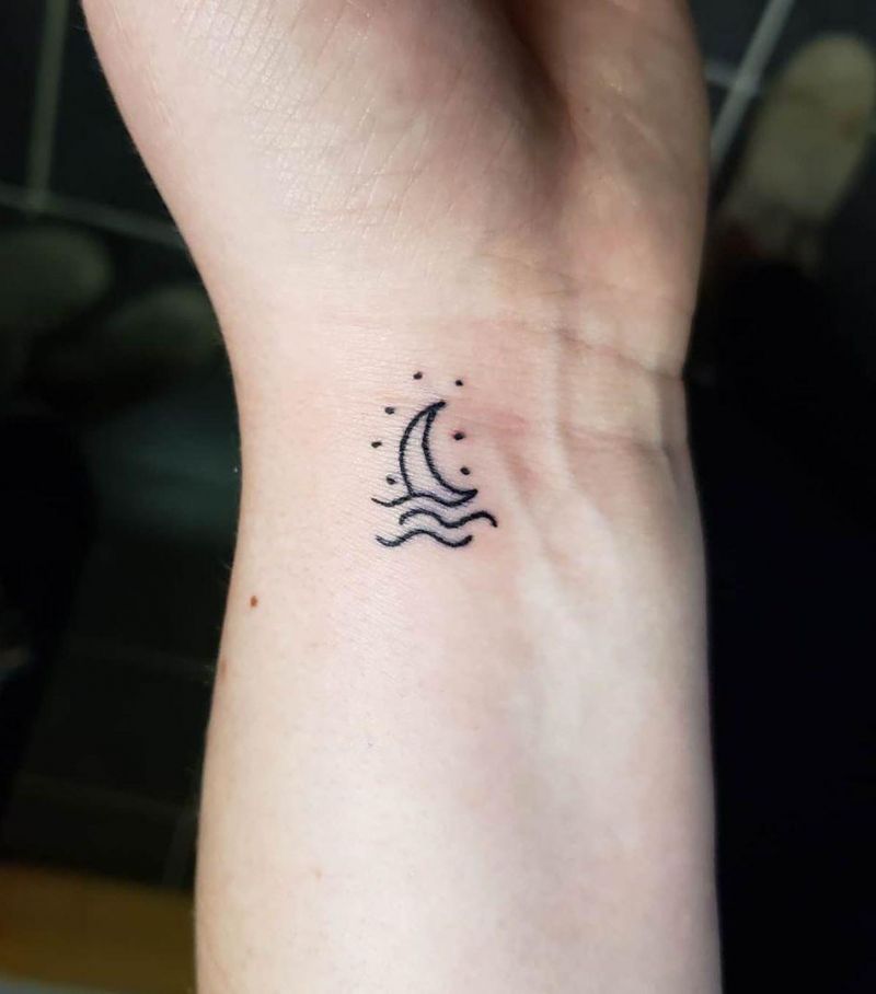 30 Pretty Wrist Tattoos to Inspire You