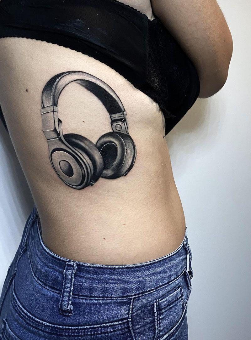 30 Pretty Headphones Tattoos You Will Love