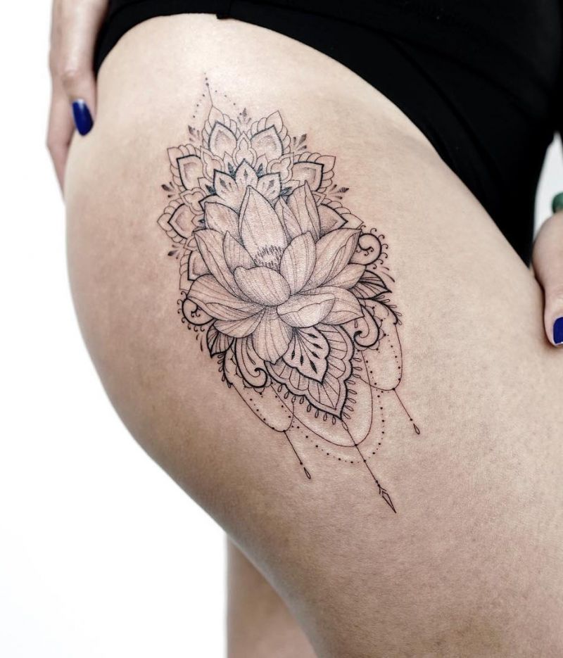 30 Pretty Thigh Tattoos You Can Copy