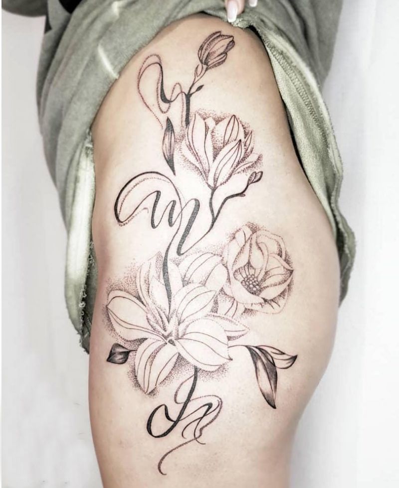 30 Pretty Thigh Tattoos You Can Copy