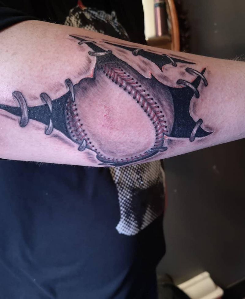 30 Pretty Baseball Tattoos You Will Love