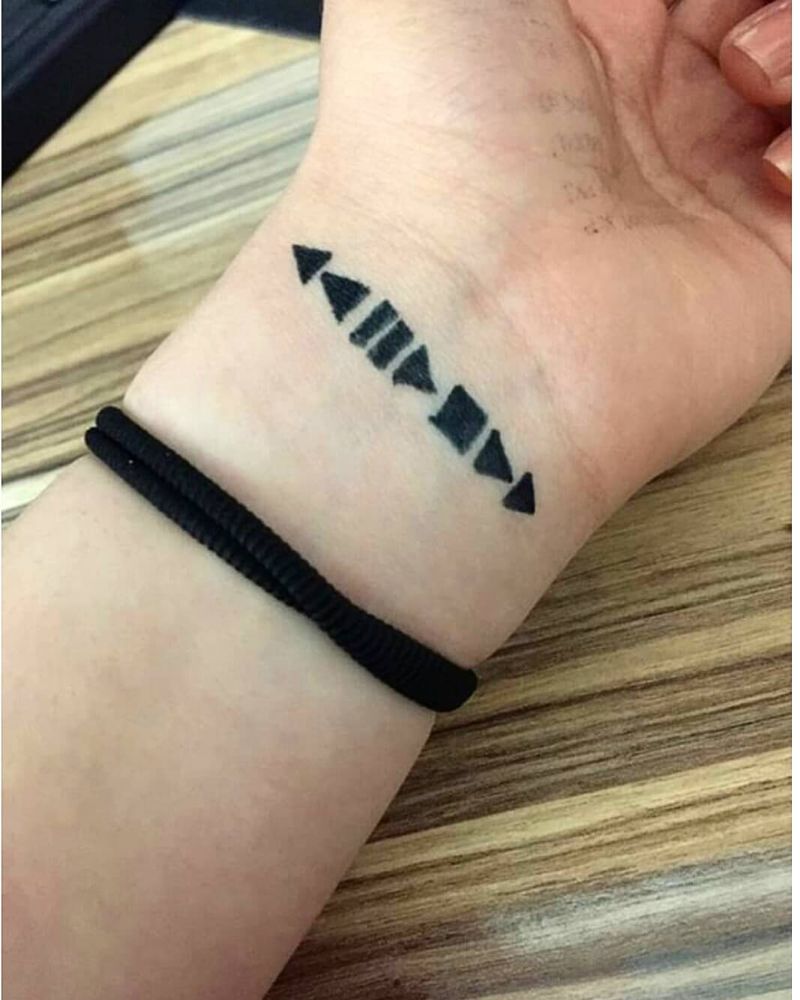 30 Pretty Play Pause Tattoos Give You Unexpected Feeling