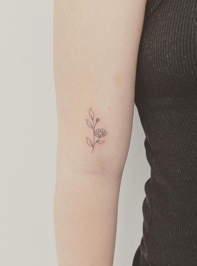 30 Pretty Daisy Tattoos You Will Love