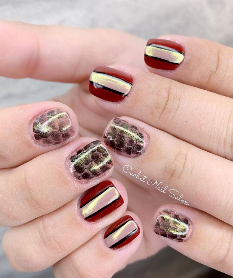 30 Pretty Snake Skin Nails You Will Love