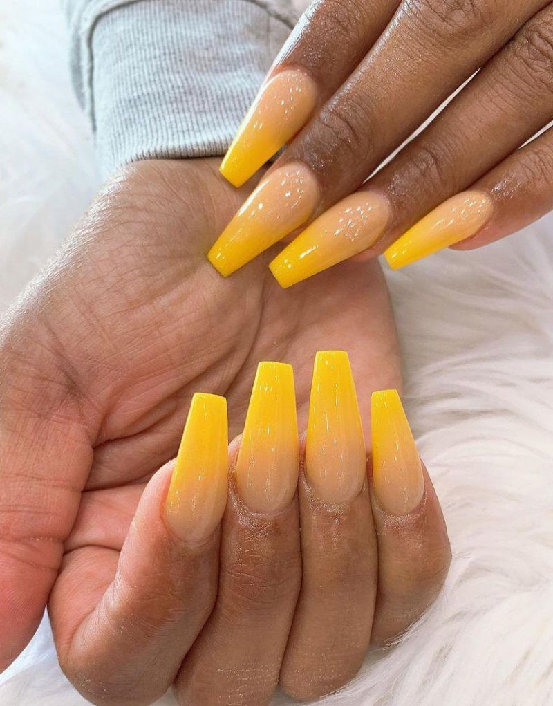 30 Trendy Yellow Ombre Nails You Must Love