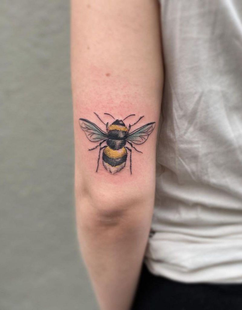 30 Pretty Bumble Bee Tattoos You Can Copy