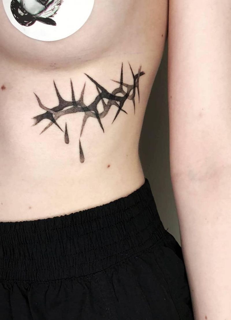 30 Pretty Thorn Tattoos You Need to Copy