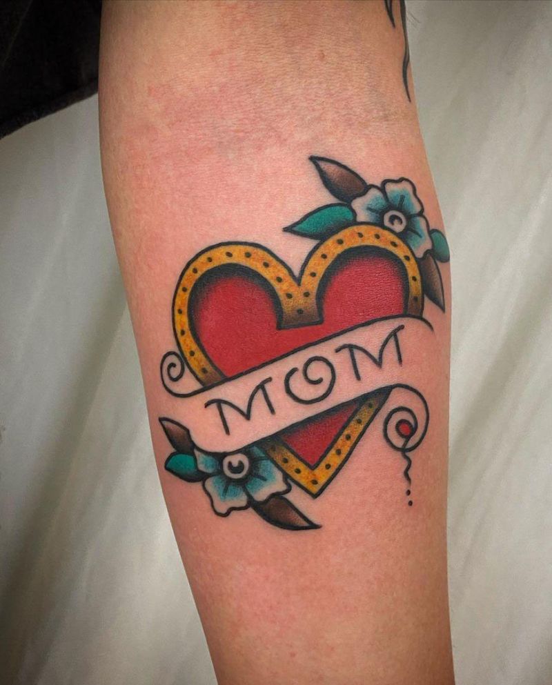 30 Pretty Mom Tattoos You Can Copy