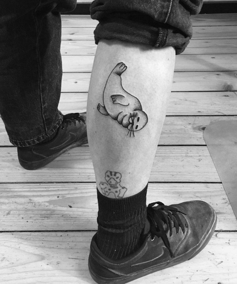 30 Pretty Seal Tattoos You Need to Copy