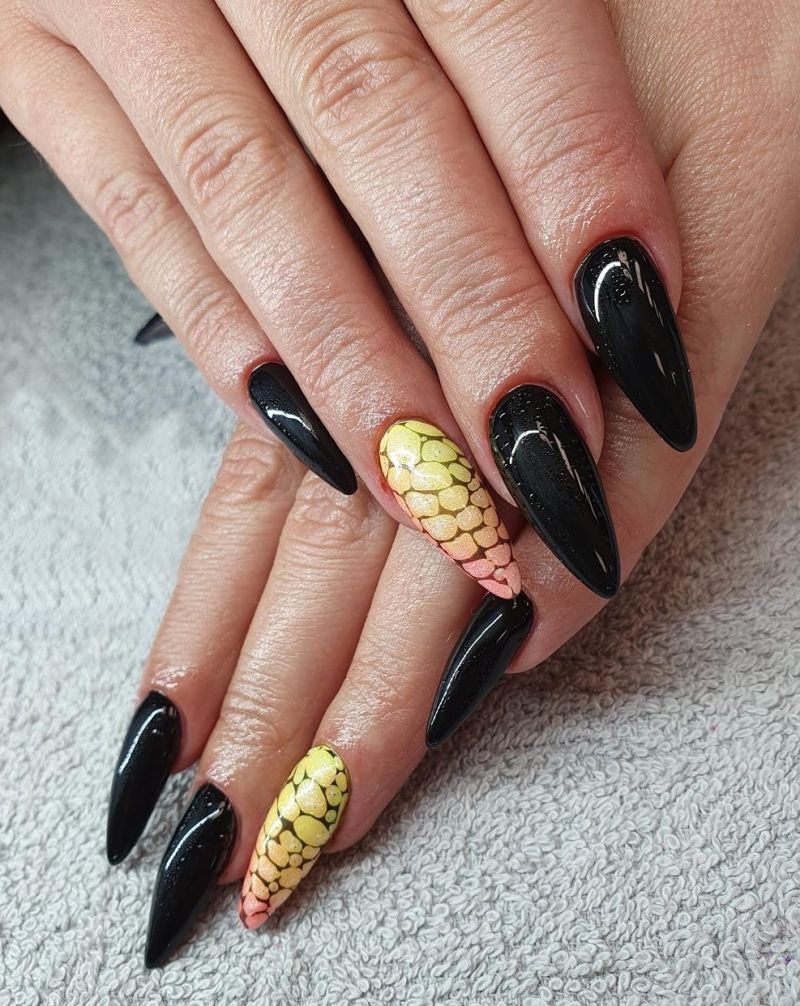 30 Pretty Snake Skin Nails You Will Love