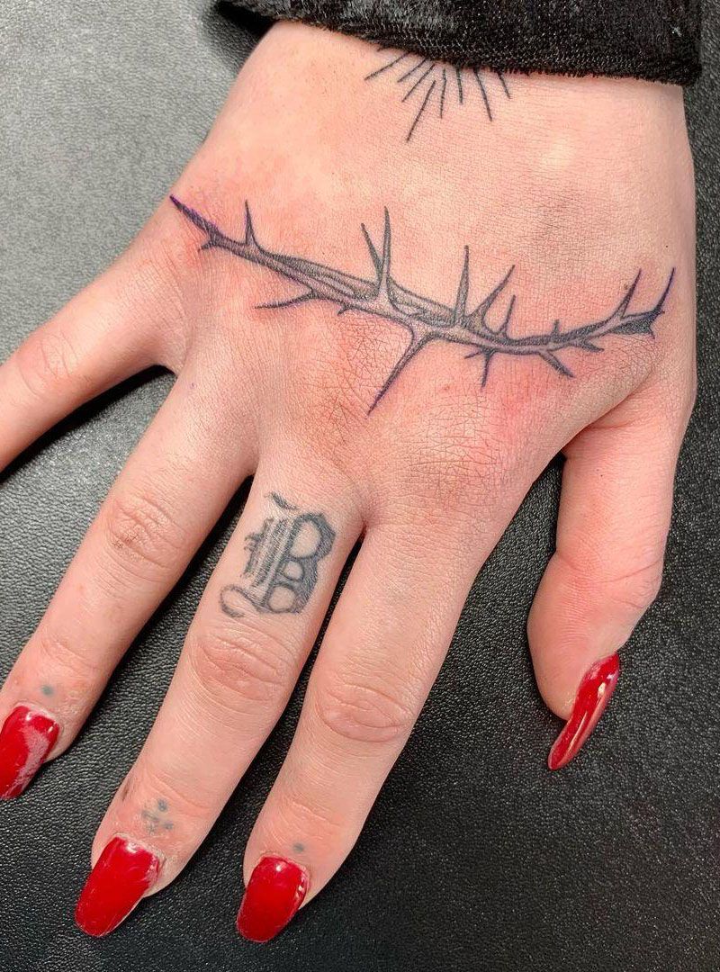 30 Pretty Thorn Tattoos You Need to Copy