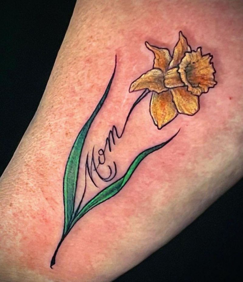 30 Pretty Mom Tattoos You Can Copy