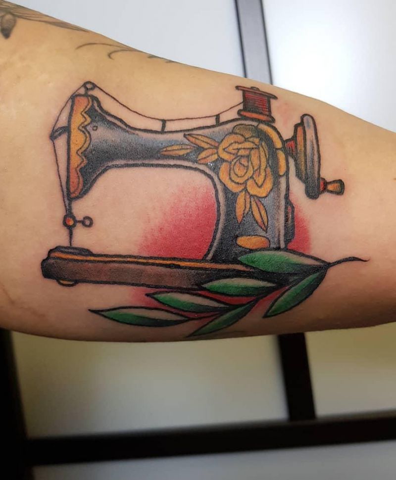 30 Pretty Sewing Machine Tattoos You Must Love