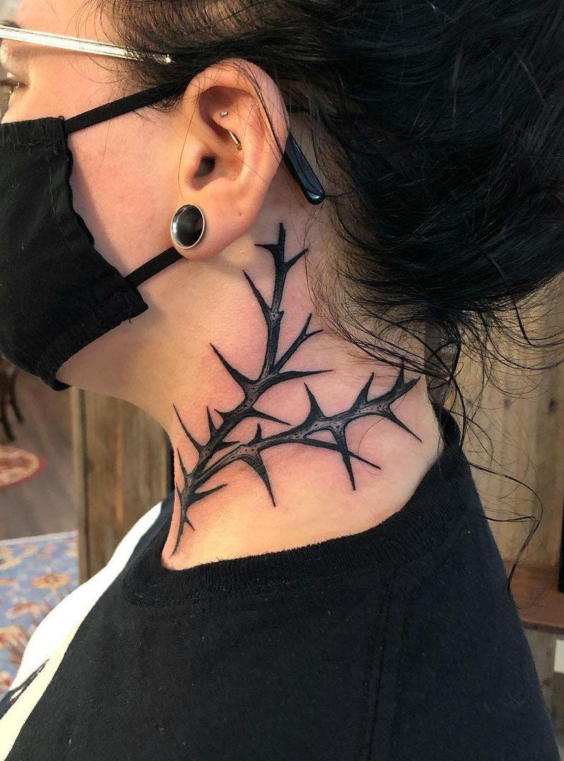 30 Pretty Thorn Tattoos You Need to Copy