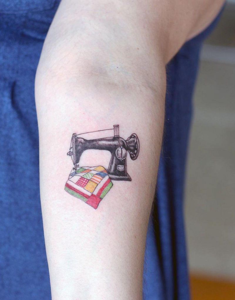 30 Pretty Sewing Machine Tattoos You Must Love