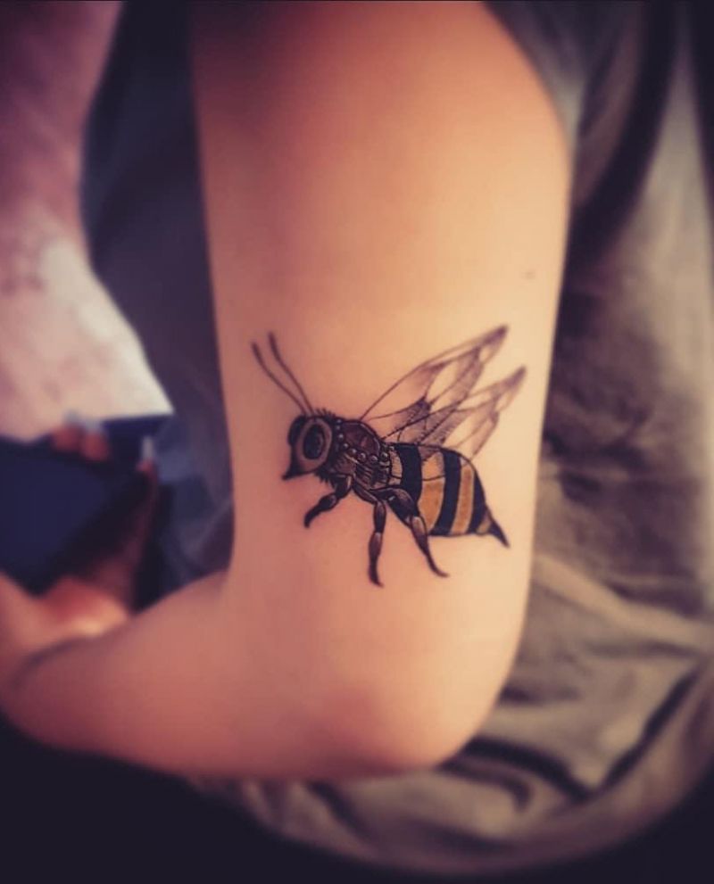 30 Pretty Bumble Bee Tattoos You Can Copy