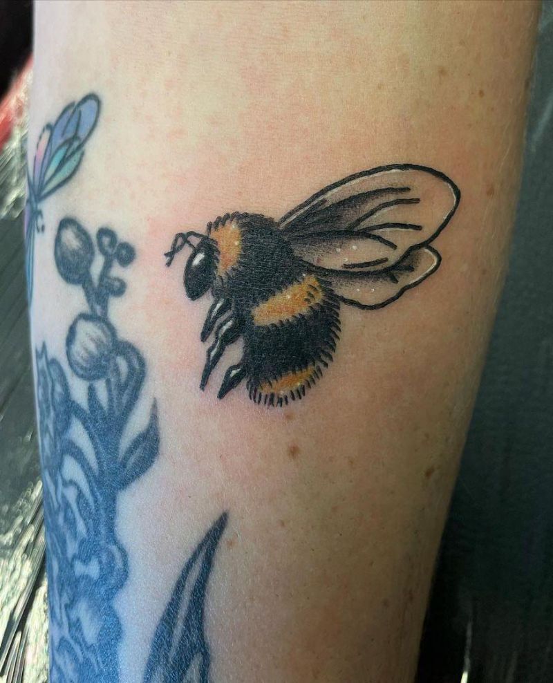 30 Pretty Bumble Bee Tattoos You Can Copy