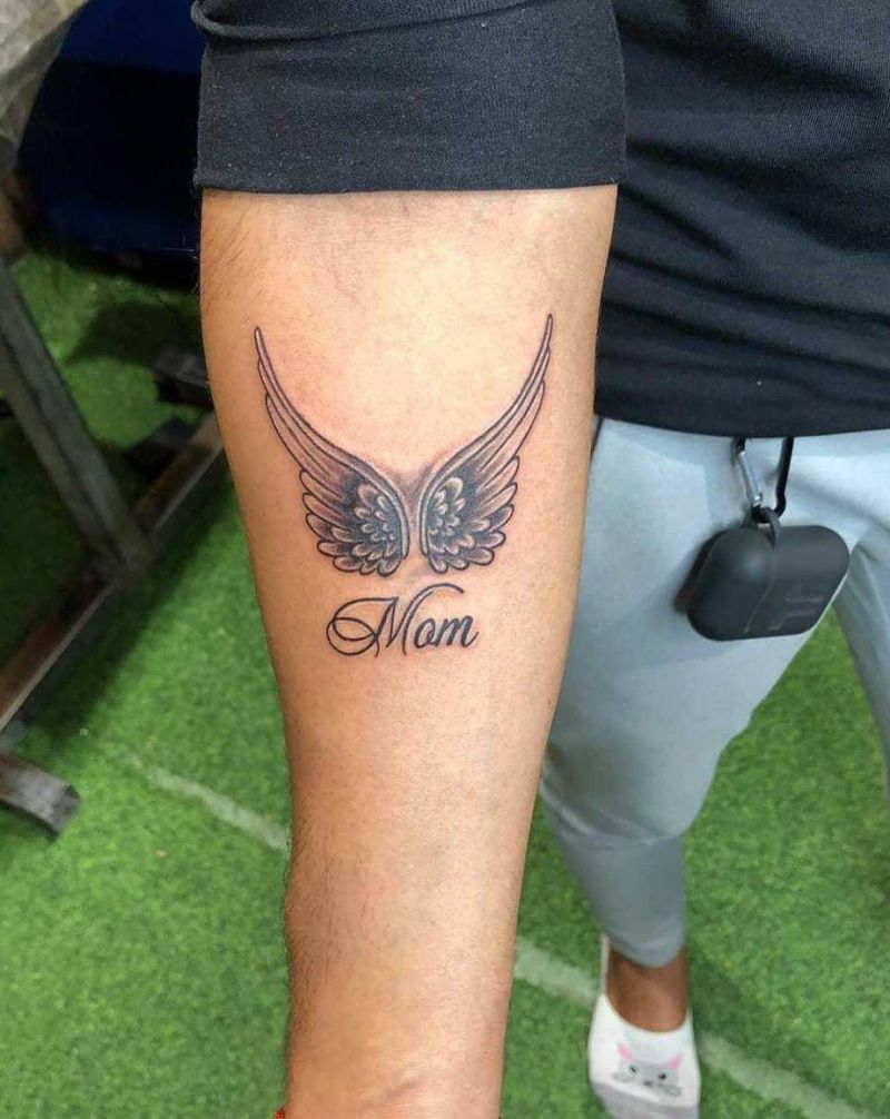 30 Pretty Mom Tattoos You Can Copy