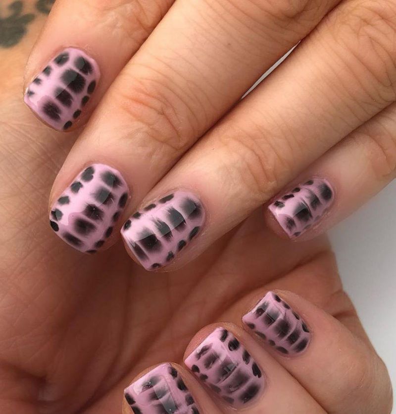 30 Pretty Snake Skin Nails You Will Love