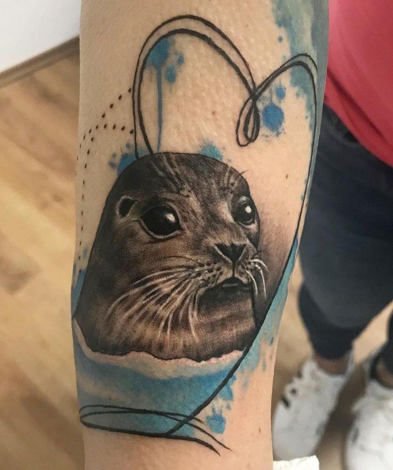 30 Pretty Seal Tattoos You Need to Copy