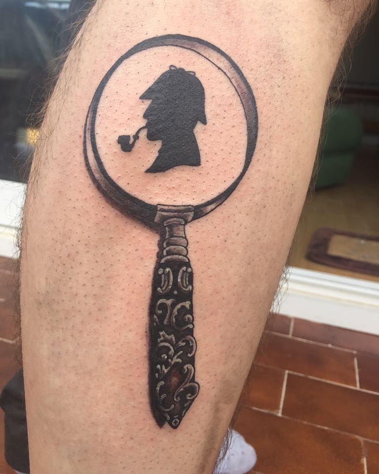 30 Perfect Magnifying Glass Tattoos Make You Attractive