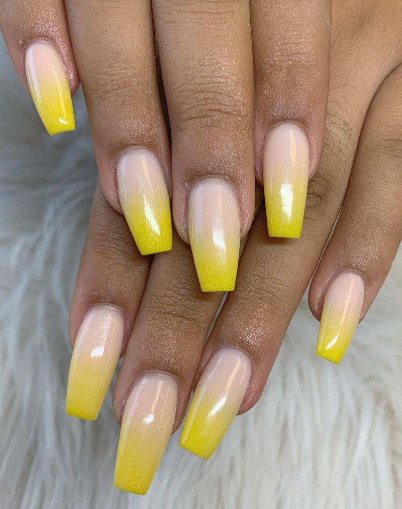 30 Trendy Yellow Ombre Nails You Must Love